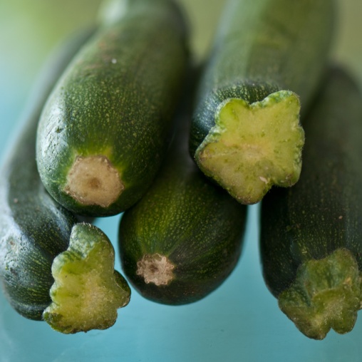 03_Green-zucchinis